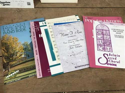 Books, Movies & Music > Books > Guides & How Tos - Lot Sheet Music, Alfreds Basic Piano, Black Americana, Lennon & McCartn...