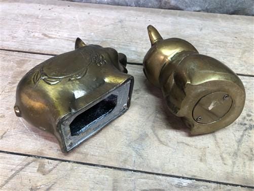 Art & Collectibles > Collectibles > Figurines & Knick Knacks - 2 Piggy Banks, Salesman Sample, Doorstep Toy Coin Money Arc...