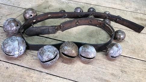 16 Sleigh Bells Horse Rein Leather Strap, Christmas Winter Brass Jingle Bells R
