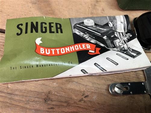 Craft Supplies & Tools > Tools & Equipment > Equipment & Machines > Sewing & Needlework Machines - Singer Buttonholer 1605...