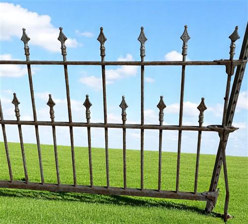Home & Living > Outdoor & Gardening > Garden Decoration > Yard Art - Wrought Iron Vintage Fence Panel (88.5x43) Architectu...