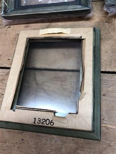 Home & Living > Home Decor > Picture Frames & Displays > Picture Frames - 12 Green Wood 4.5x3.5 Picture Photo Frames with...