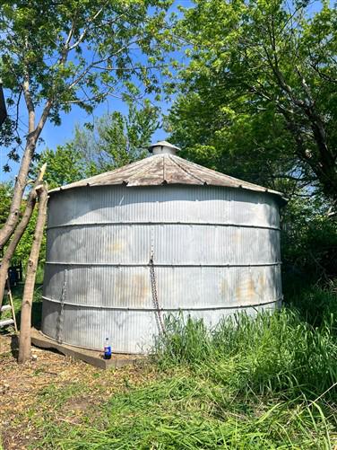 Home & Living > Outdoor & Gardening > Garden Decoration - Grain Bin, Vintage Storage Shed, Rustic She Shed, Garden, Tiny H...