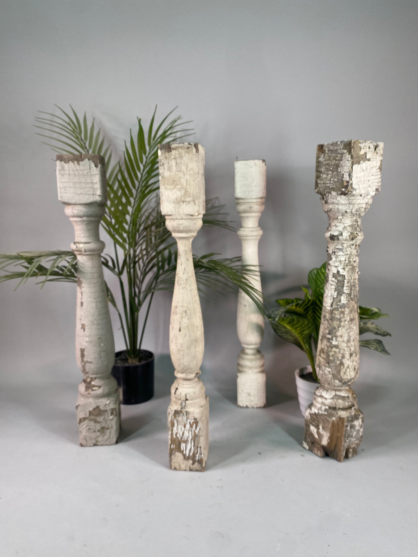 4 White Wood Balusters Reclaimed Spindles Porch Post House Trim A57