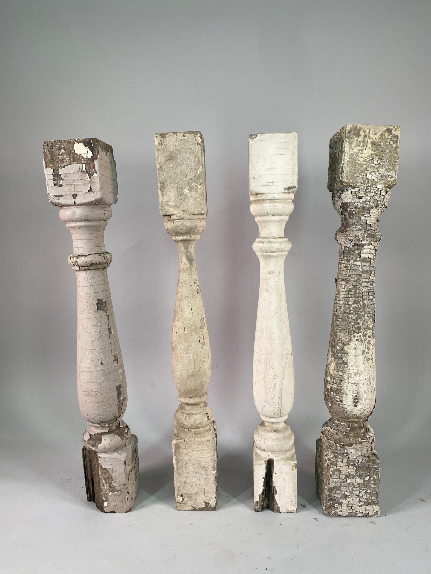 4 White Wood Balusters Reclaimed Spindles Porch Post House Trim A57