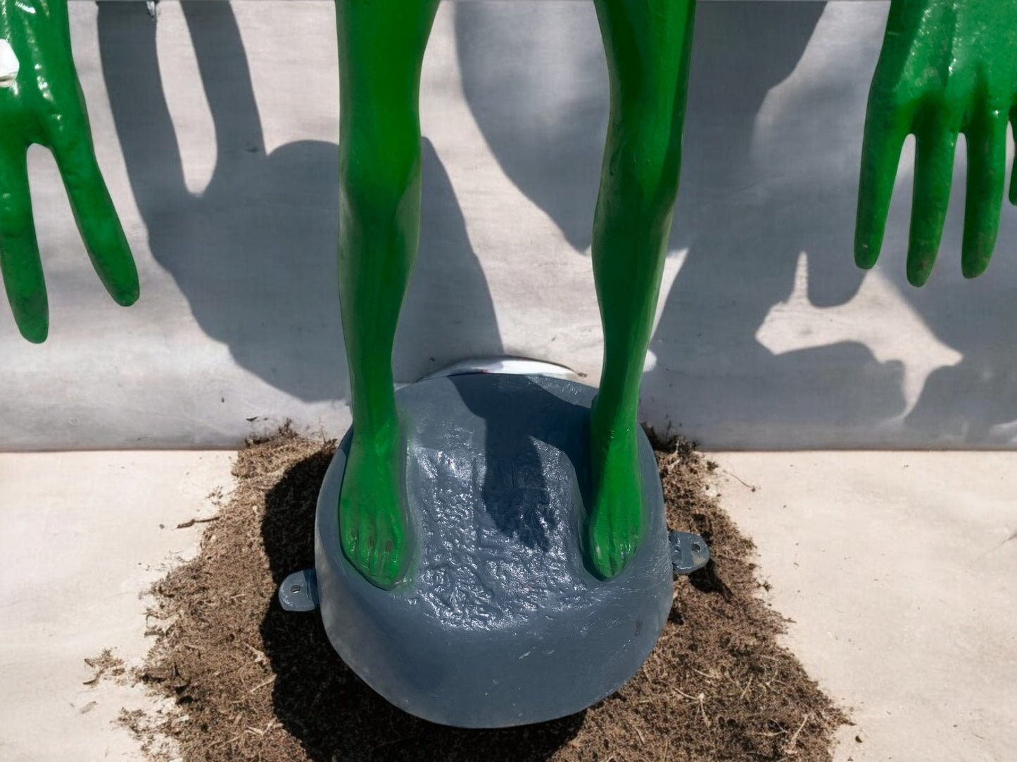 Alien Statue, Green Space Men, UFO Extraterrestrial Alien Art, Cast Aluminum, J