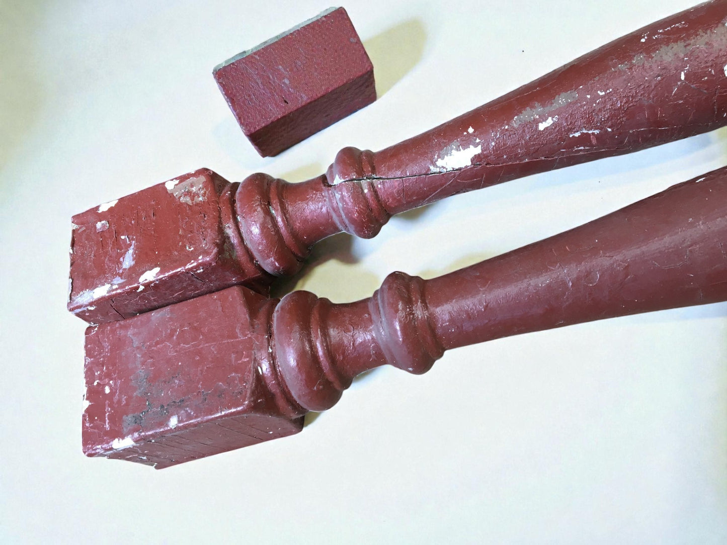 4 Rustic Red Wood Balusters Architectural Salvage Spindles Porch Trim E