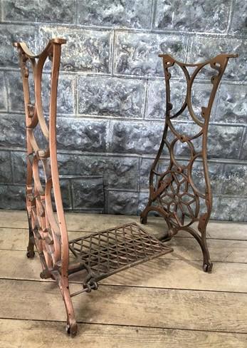 Treadle Sewing Machine, Cast Iron Base, Industrial Sears Roebuck Steampunk QN