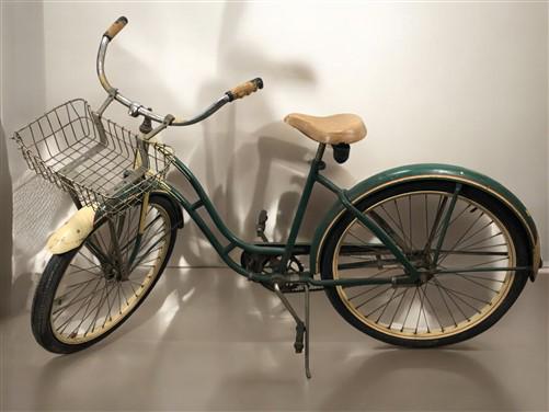 Toys & Games > Sports & Outdoor Recreation > Bikes & Cycling > Bicycles - 1950s Firestone Pilot Bicycle, Serial No A079089...