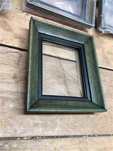 Home & Living > Home Decor > Picture Frames & Displays > Picture Frames - 12 Green Wood 4.5x3.5 Picture Photo Frames with...