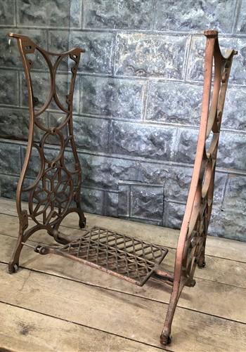 Treadle Sewing Machine, Cast Iron Base, Industrial Sears Roebuck Steampunk QN