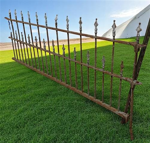 Home & Living > Outdoor & Gardening > Garden Decoration > Yard Art - Wrought Iron Vintage Fence Panel (94.5x42) Architectu...
