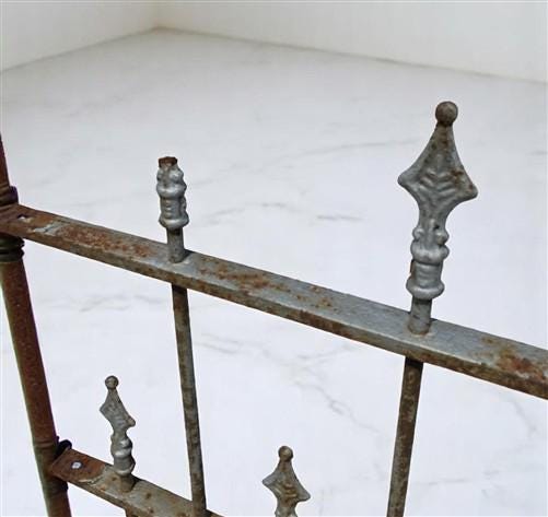 Home & Living > Outdoor & Gardening > Garden Decoration > Yard Art - Wrought Iron Vintage Fence Panel (88x44) Architectura...