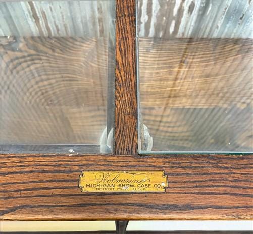 6' Wolverine Showcase Store Counter, Vintage Display Case Glass