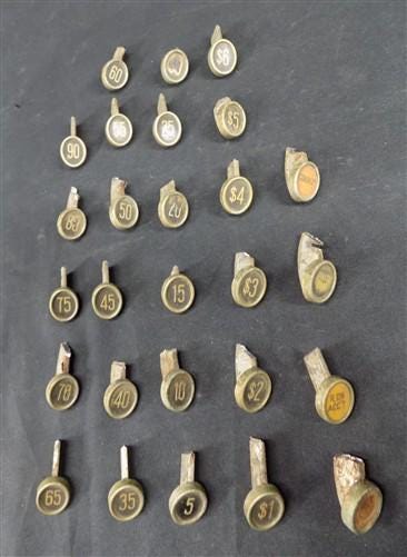 Art & Collectibles > Collectibles > Coins & Money - Lot Cash Register Keys, Vintage Jewelry Necklace Art Craft Supply, Ste...