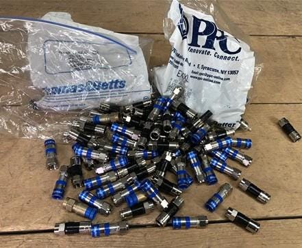 Electronics & Accessories > Parts & Electrical - Lot Thomas & Betts LRC Snap N Seal Coaxial Coax Cable Connectors, SNS59,...