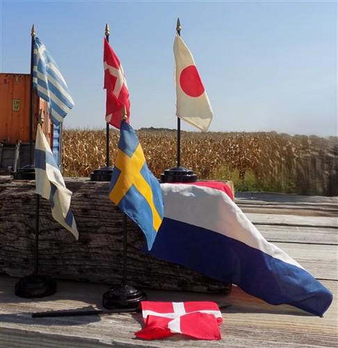 Art & Collectibles > Collectibles > Memorabilia - Lot Mini Flags Denmark Greece Finland Japan Netherlands Sweden, Vintage...