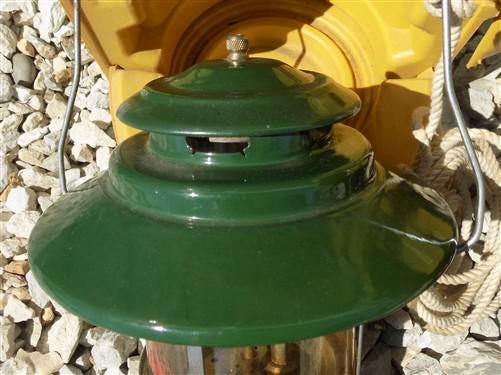 1976 Coleman Lantern Big Hat Model 228J, & Clamshell Carry Case