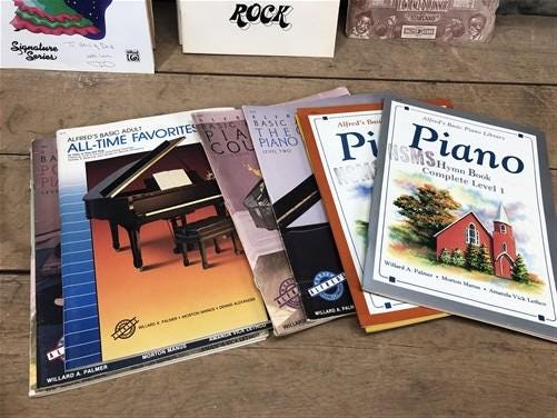 Books, Movies & Music > Books > Guides & How Tos - Lot Sheet Music, Alfreds Basic Piano, Black Americana, Lennon & McCartn...