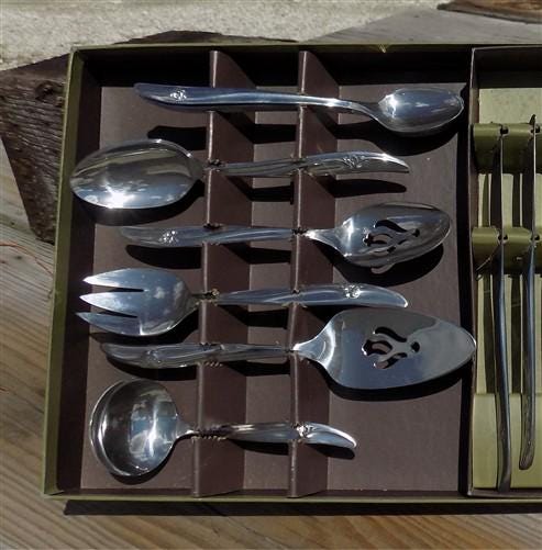 Home & Living > Kitchen & Dining > Dining & Serving > Flatware & Silverware - Rogers & Bro, Stainless Silverware, Set 61 P...